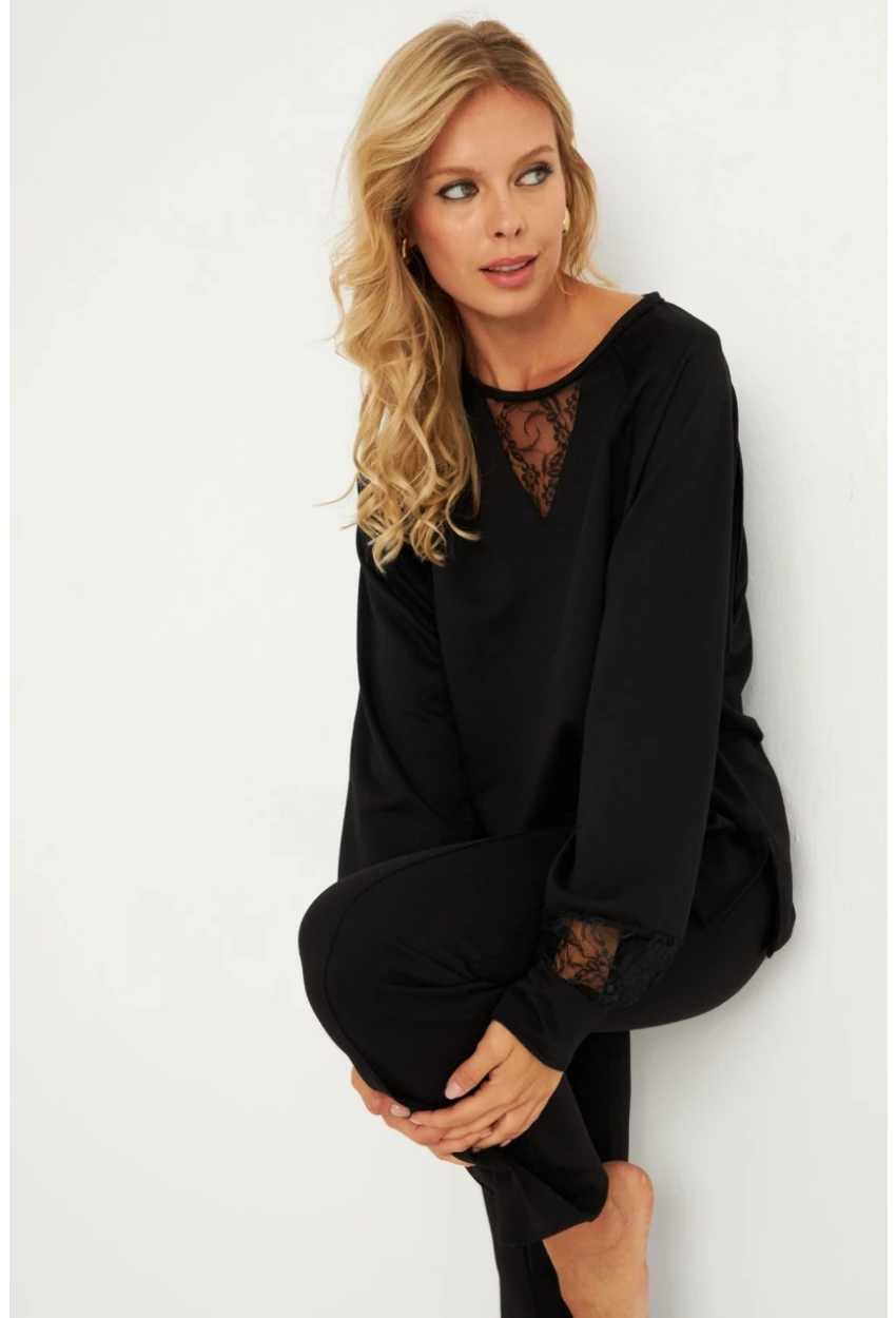 Kadın Siyah Dantel Detaylı Sweatshirt EY2906