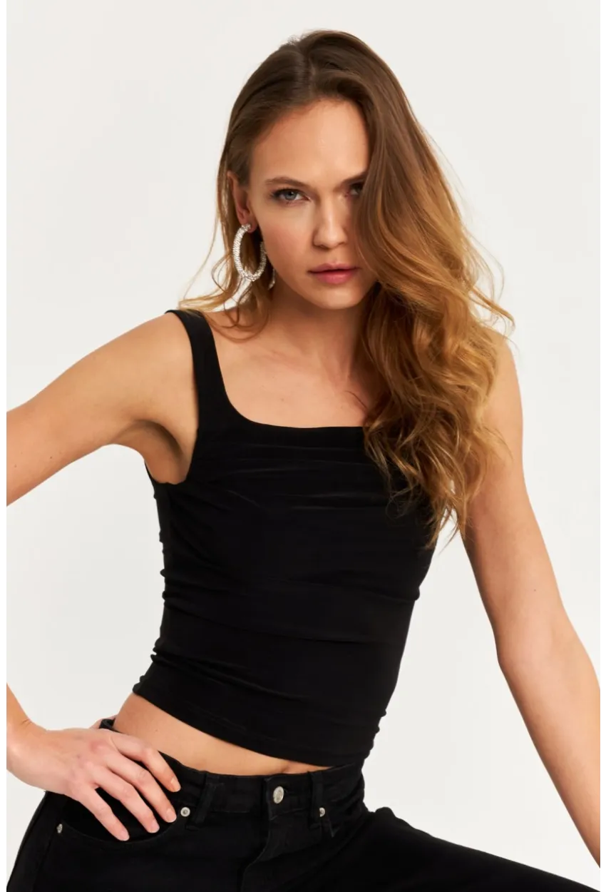 Kadın Siyah Degaje Yaka Askılı Atlet GÇ199