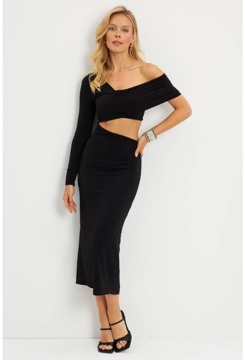 Kadın Siyah Dekolteli Midi Elbise MEN2046