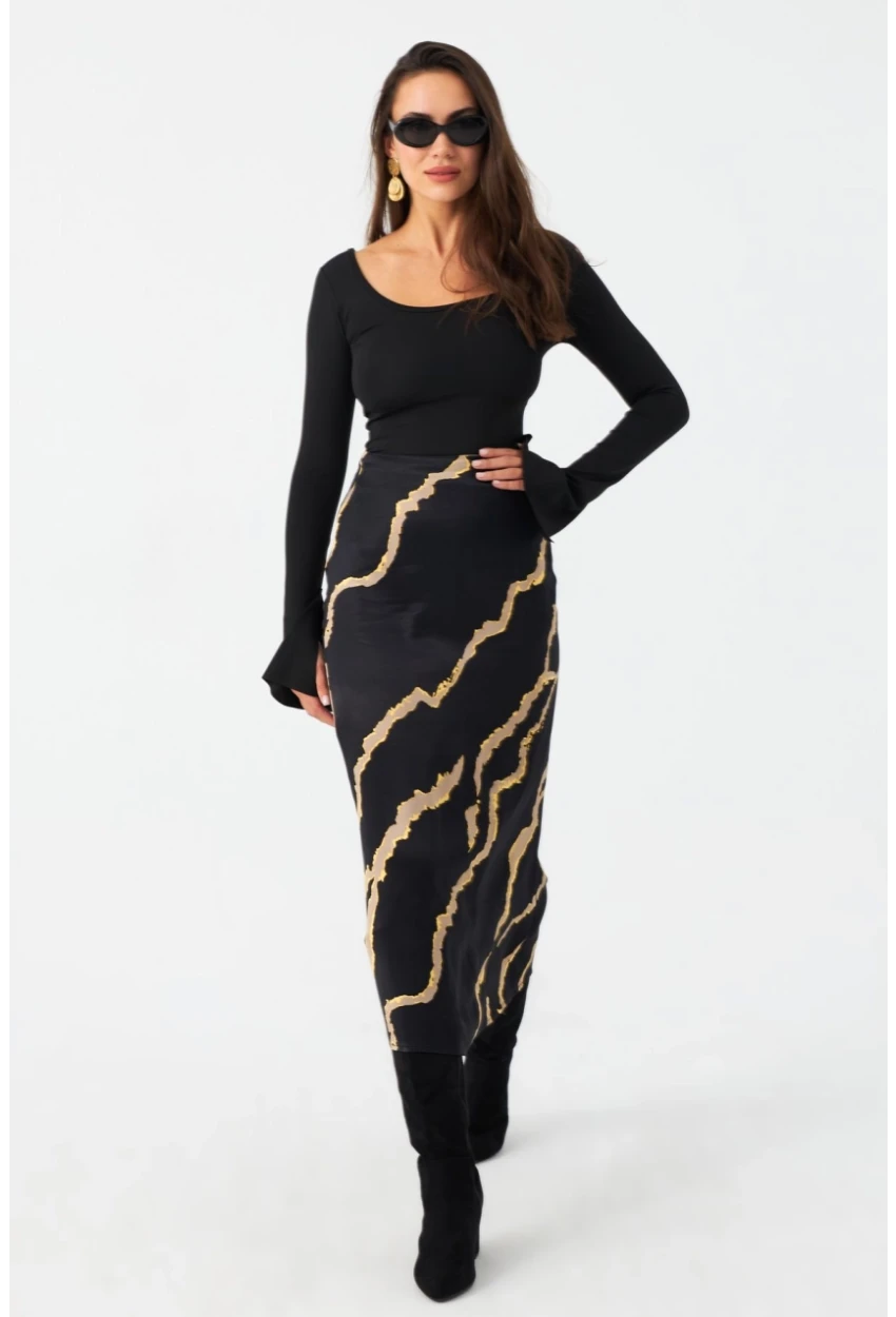 Kadın Siyah Desenli Saten Etek CAR1060