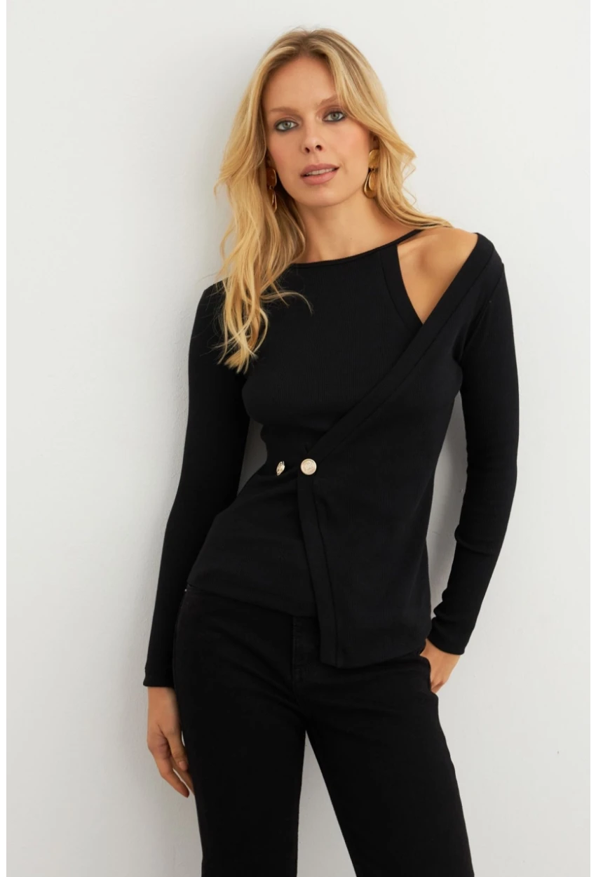 Kadın Siyah Düğme Detaylı Kruvaze Bluz EY3015