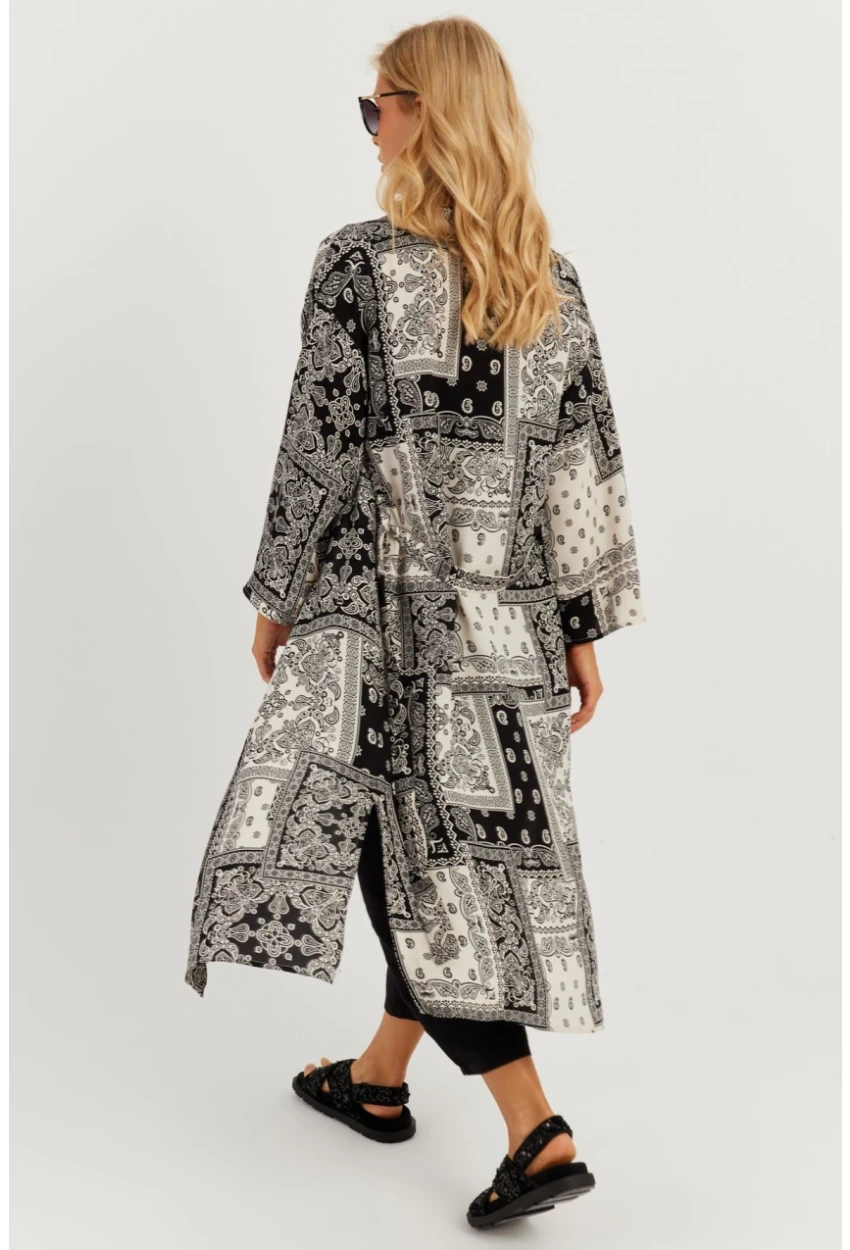 Kadın Siyah-Ekru Desenli Kimono GÇ155