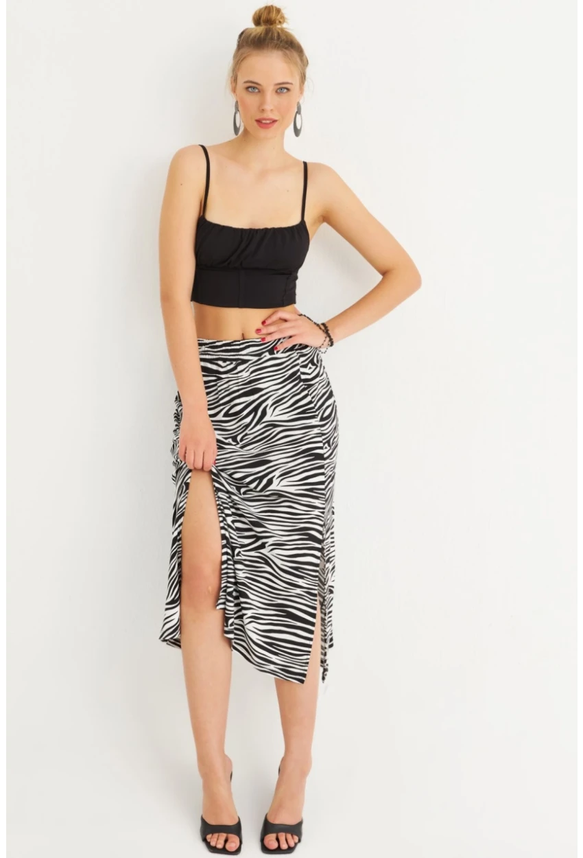 Kadın Siyah-Ekru Desenli Midi Etek FRY2227