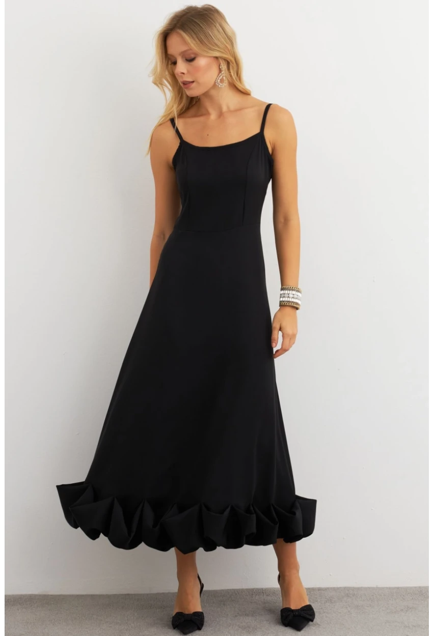 Kadın Siyah Eteği Fırfırlı Şık Maxi Elbise FRY2266