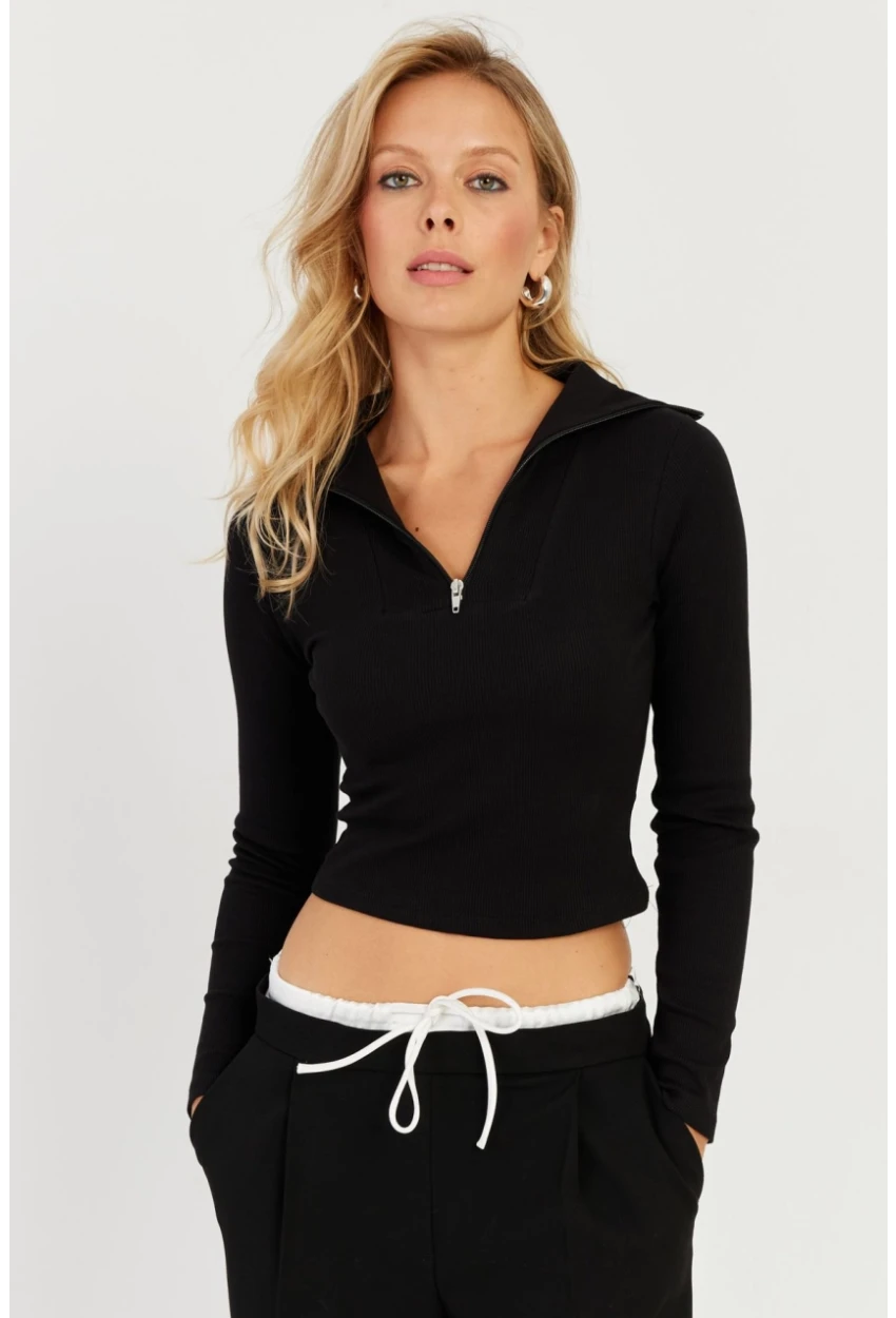 Kadın Siyah Fermuarlı Kısa Bluz CY336