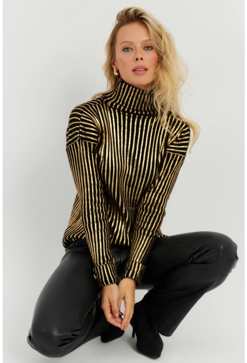 Kadın Siyah-Gold Düğme Detaylı Varaklı Triko Kazak SF2532