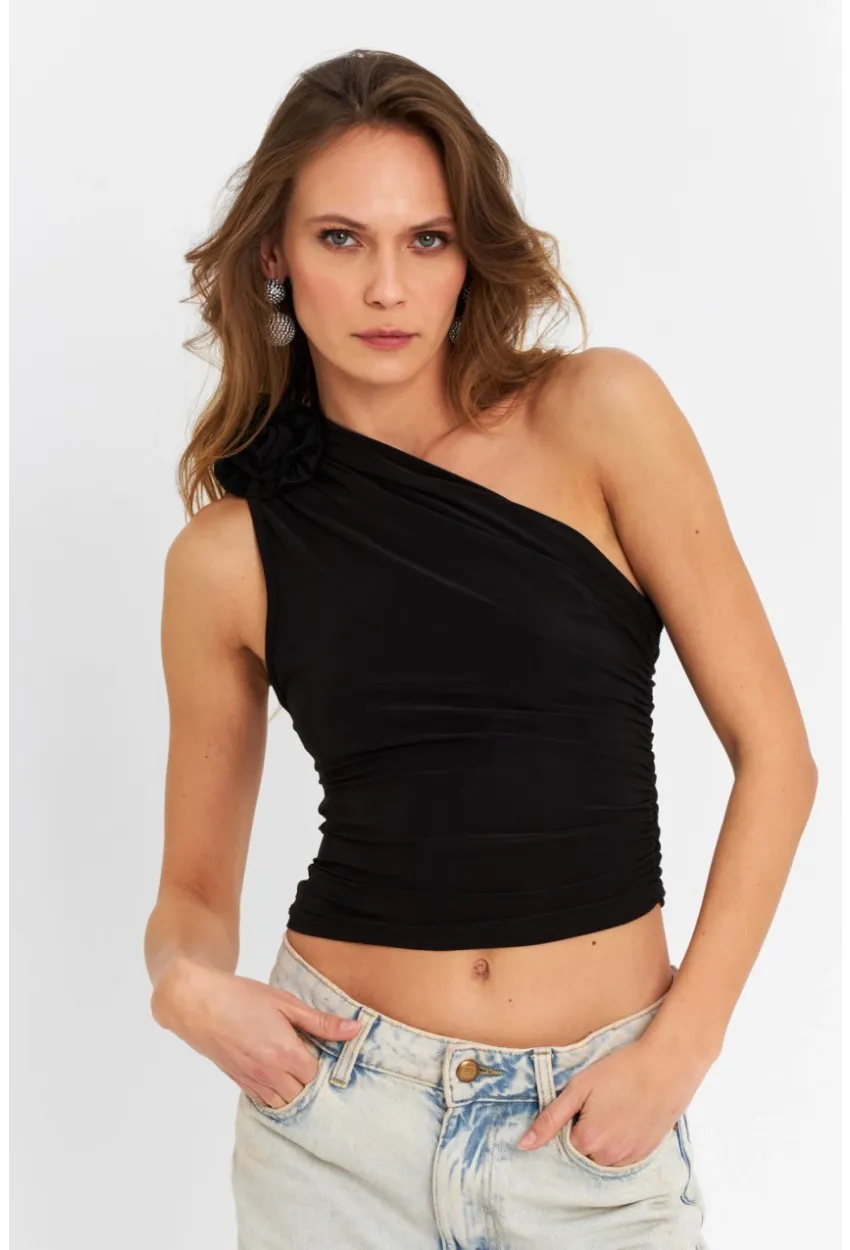 Kadın Siyah Gül Aksesuar Detaylı Crop Bluz ELT3925