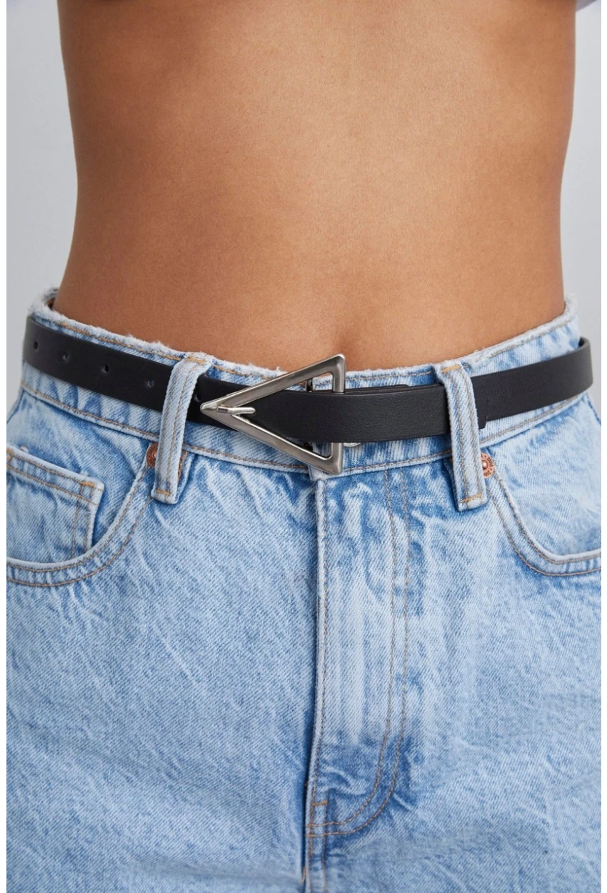 Kadın Siyah-Gümüş Üçgen Tokalı Kemer BE521