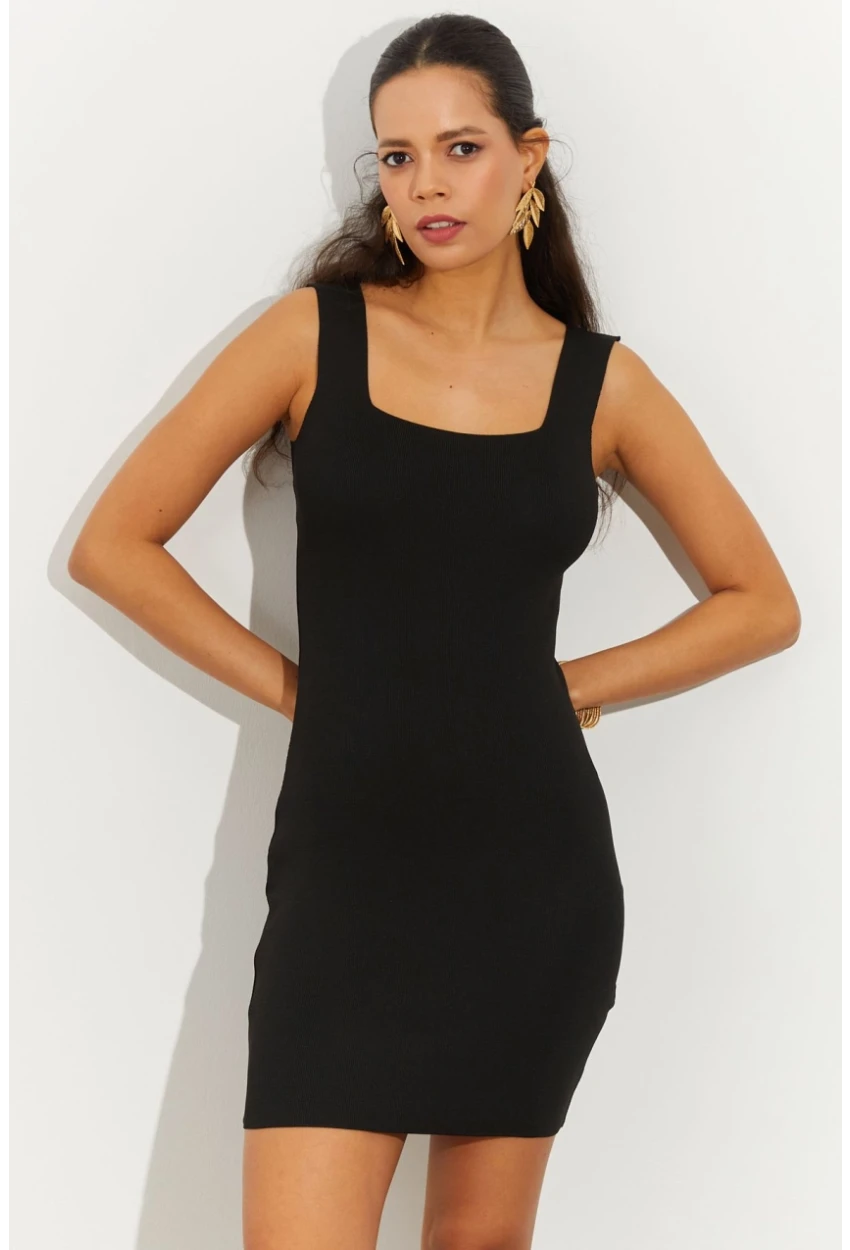 Kadın Siyah Kare Yaka Triko Mini Elbise SMT178