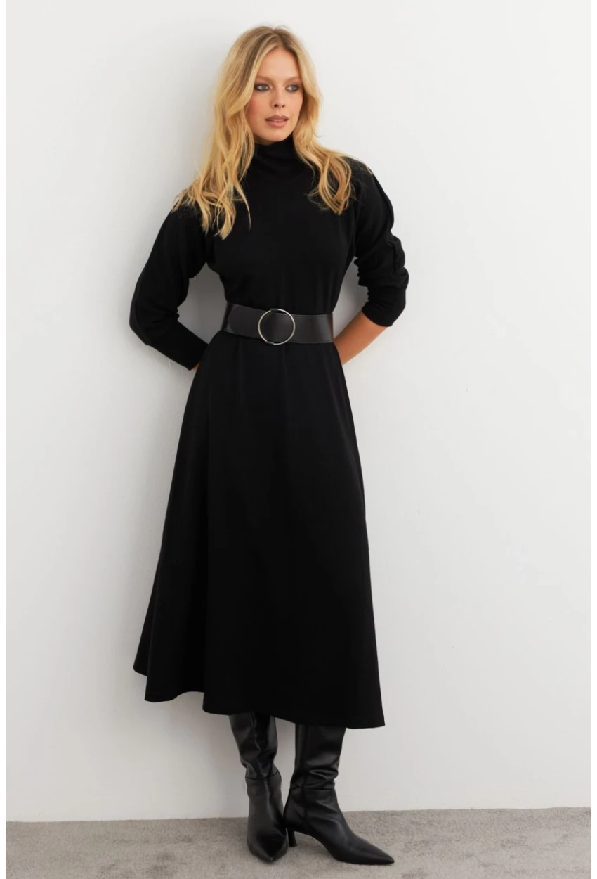 Kadın Siyah Kemerli Balıkçı Yaka Elbise MKSD992
