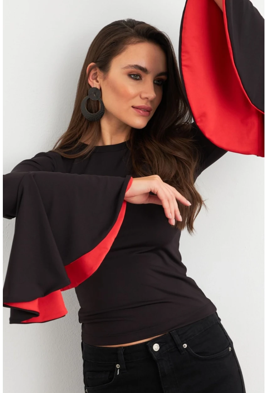 Kadın Siyah-Kırmızı Kontrast Çan Kollu Bluz EY3013