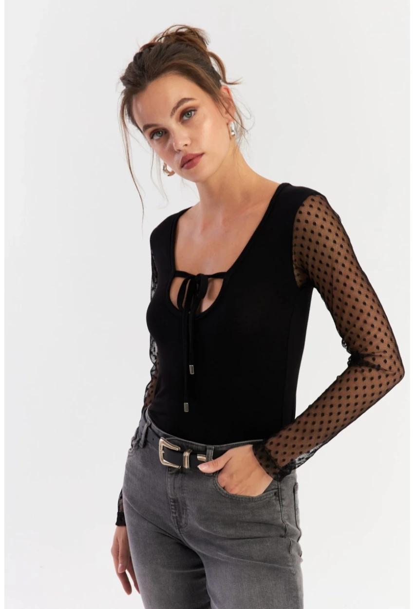 Kadın Siyah Kolları Tül Bluz EY2917