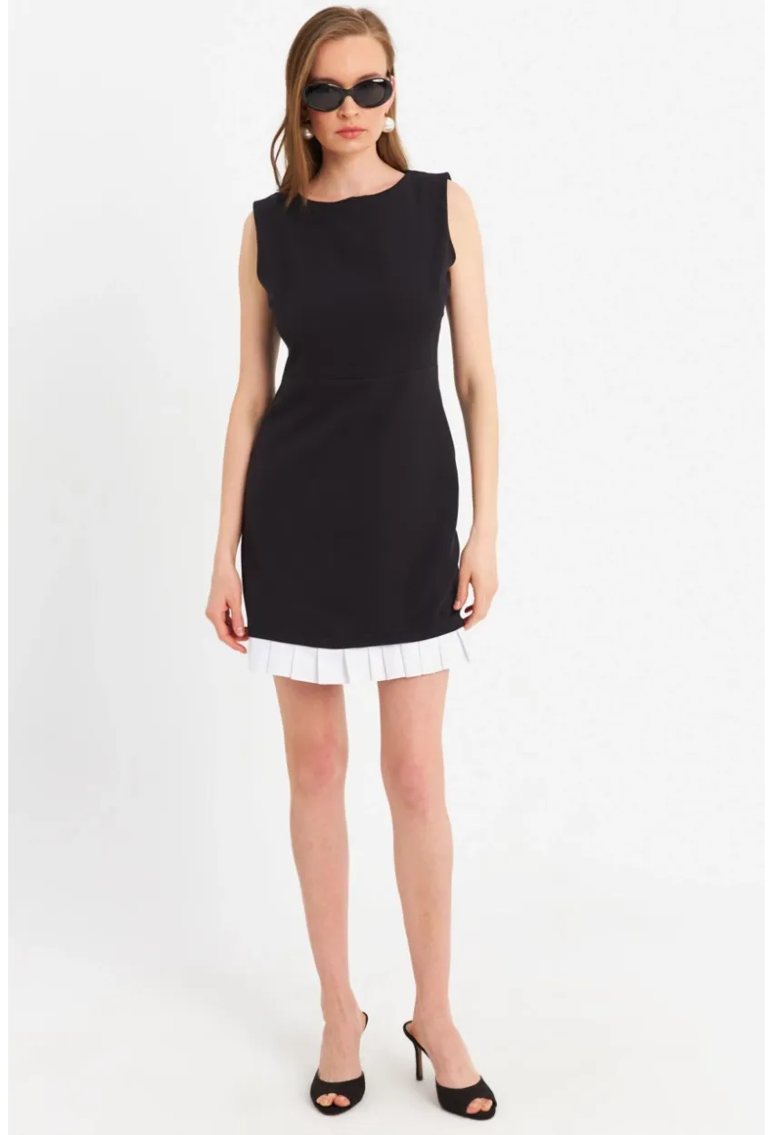 Kadın Siyah Kontrast Pileli Mini Elbise FRY100