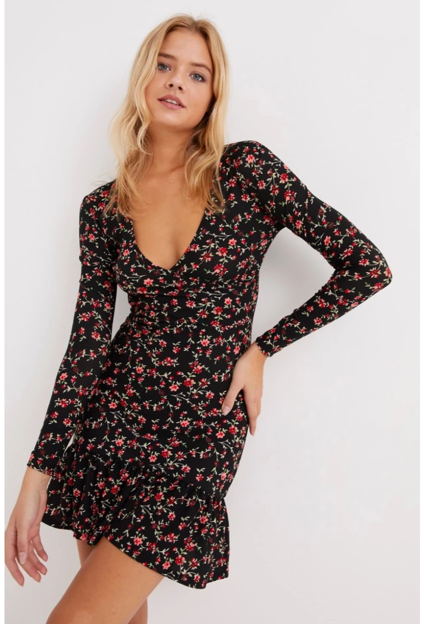 Kadın Siyah Kruvaze Volanlı Mevsimlik Skater Elbise EY1027