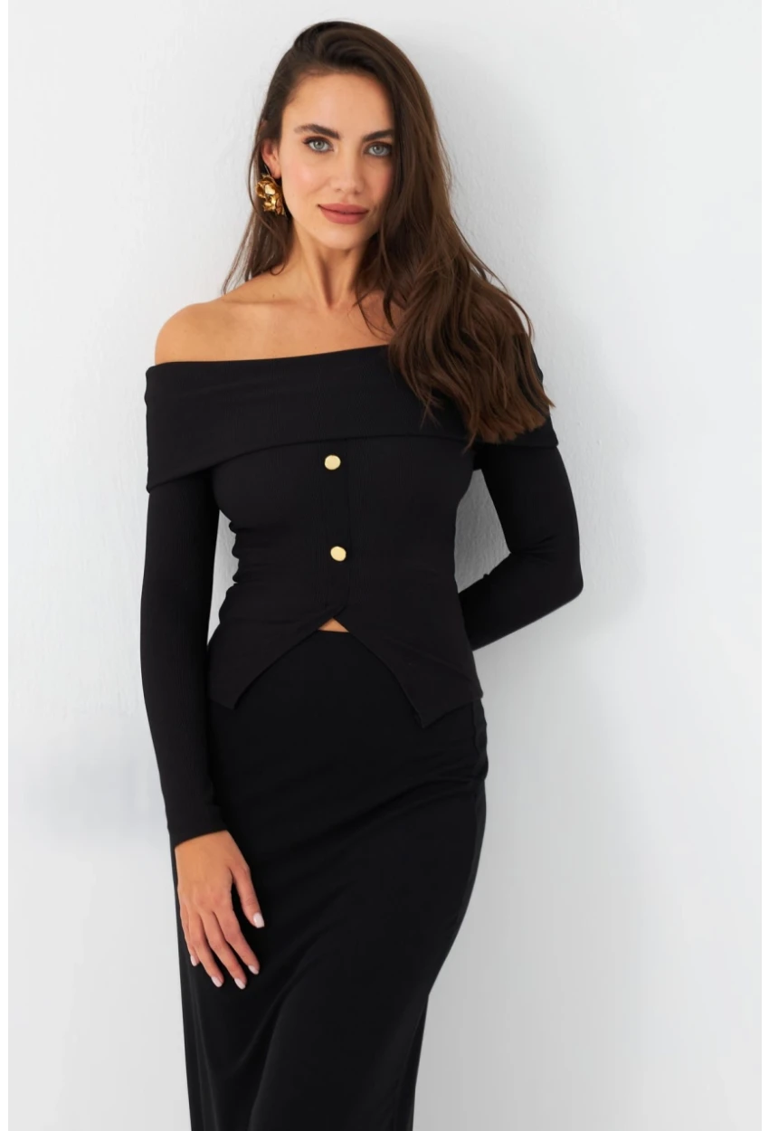 Kadın Siyah Madonna Yaka Bluz RLO77