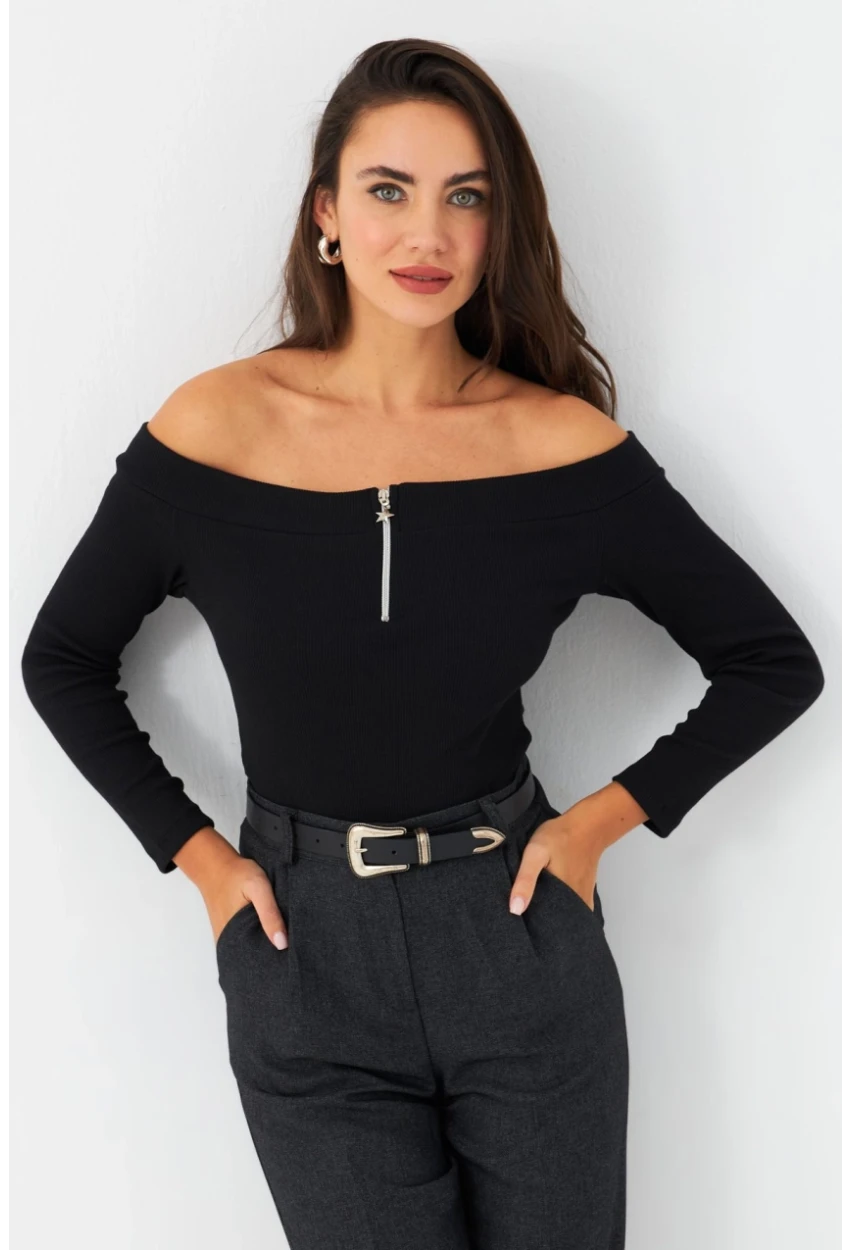 Kadın Siyah Madonna Yaka Kaşkorse Bluz TF40