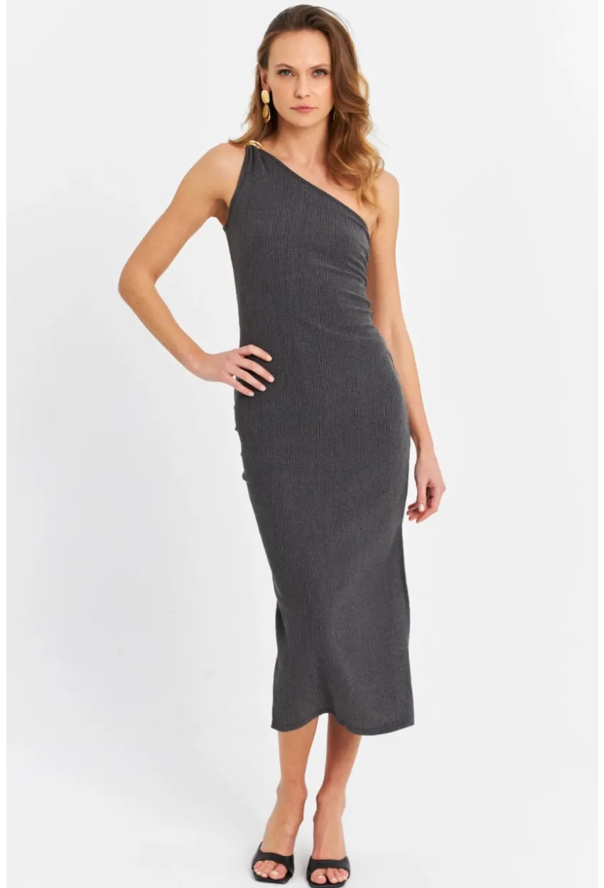 Kadın Siyah Omuz Aksesuarlı Kolsuz Midi Elbise MOD2400