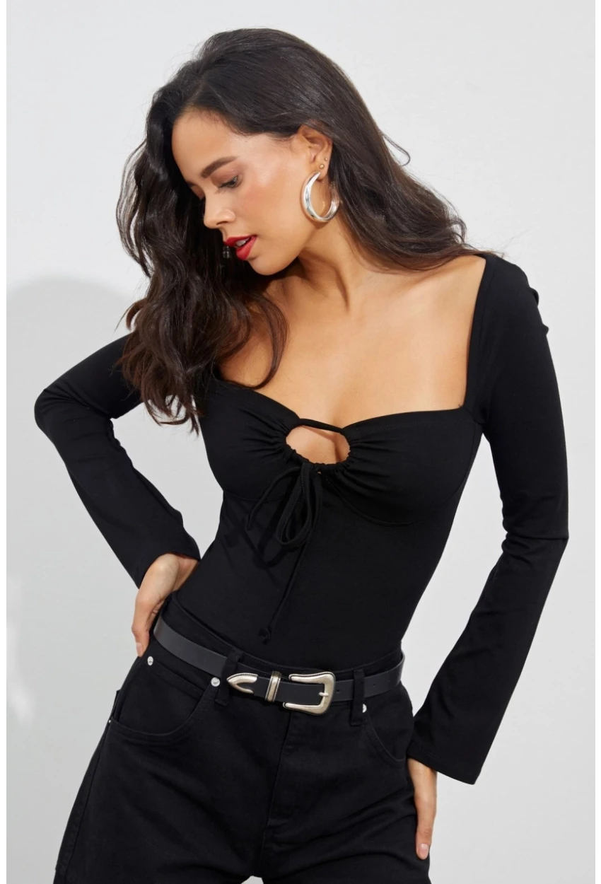 Kadın Siyah Önü Damla Kare Yaka Bluz B1925