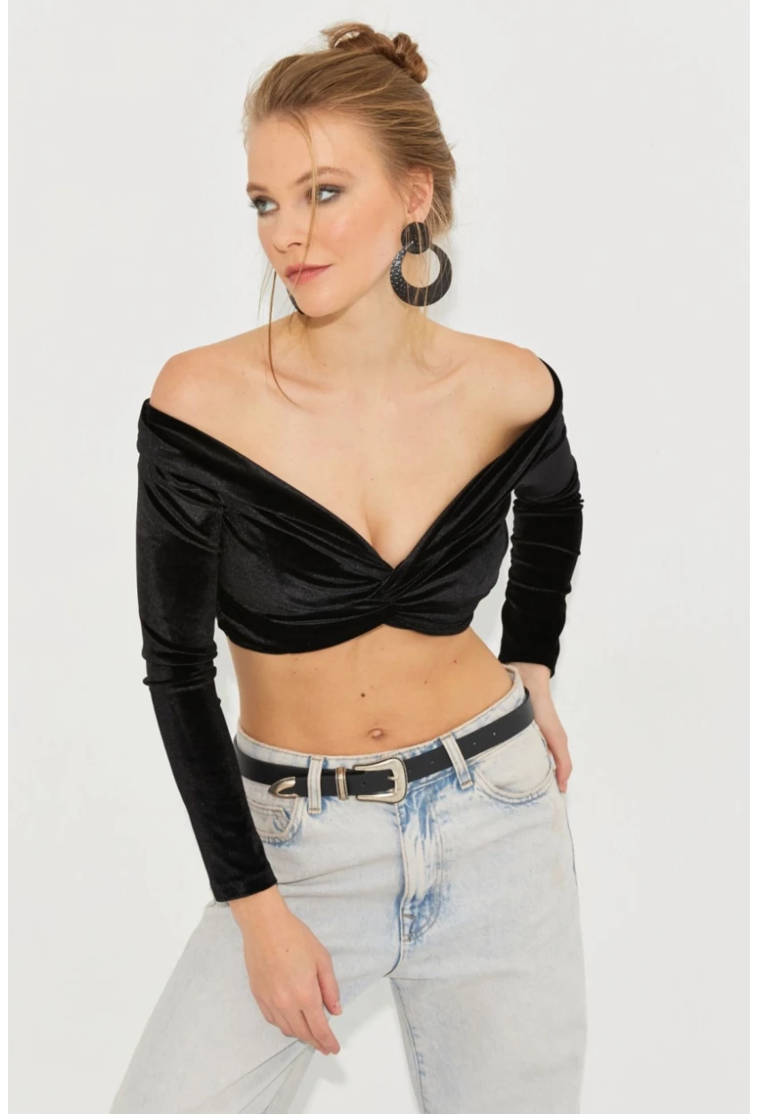 Kadın Siyah Önü Düğümlü Kadife Crop Bluz B2853