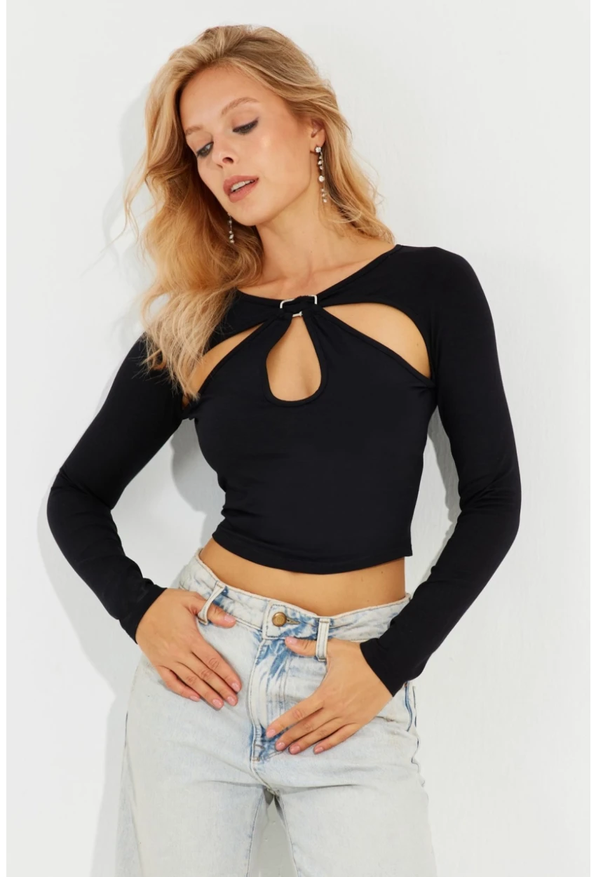 Kadın Siyah Önü Pencereli Bluz B1933