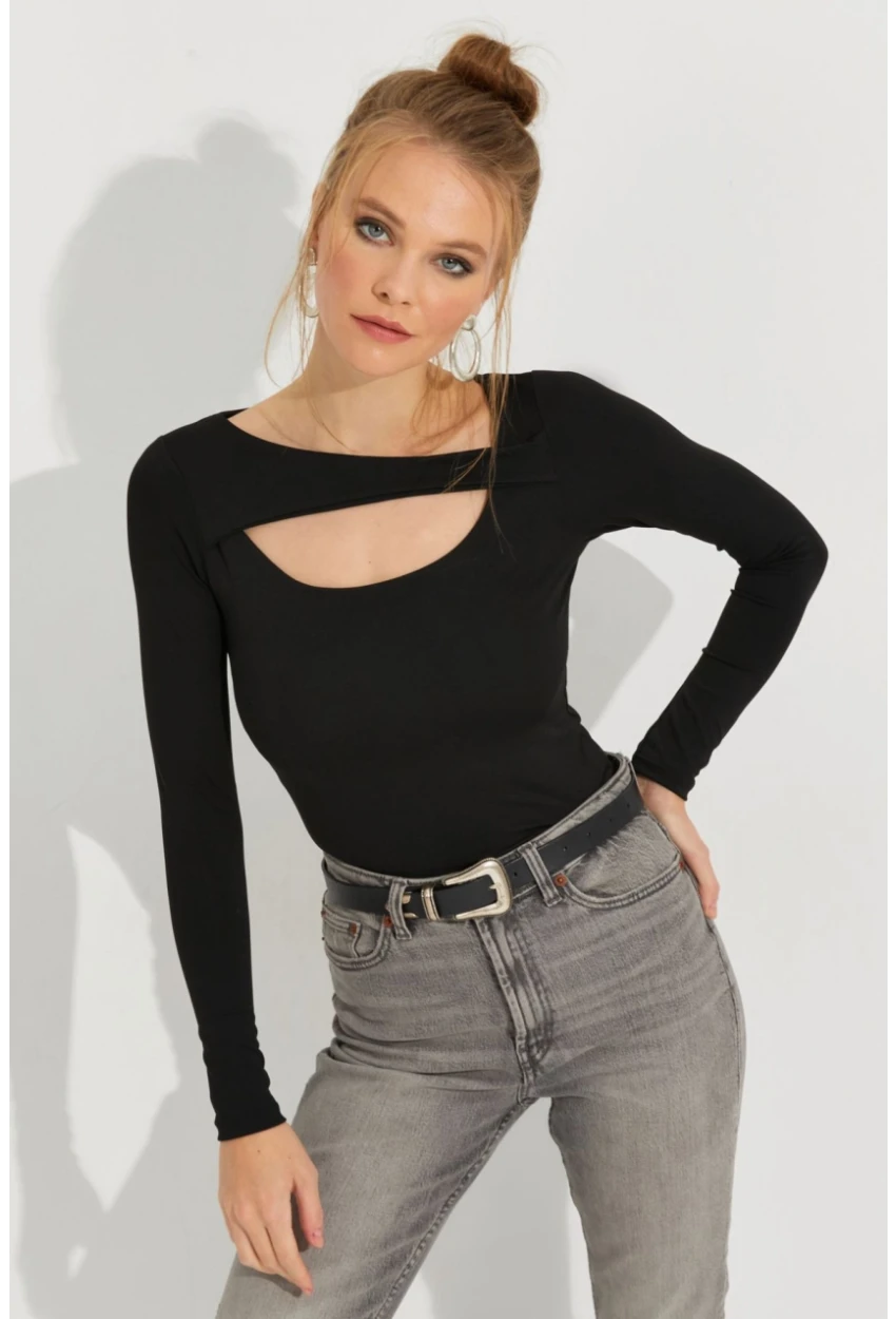 Kadın Siyah Pencereli Bluz CY438