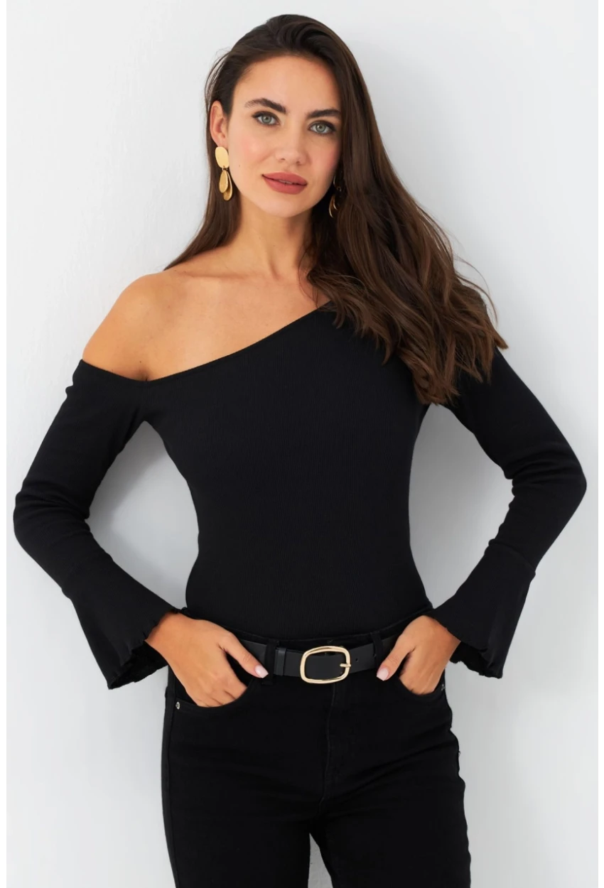 Kadın Siyah Prenses Kol Kaşkorse Bluz TF34