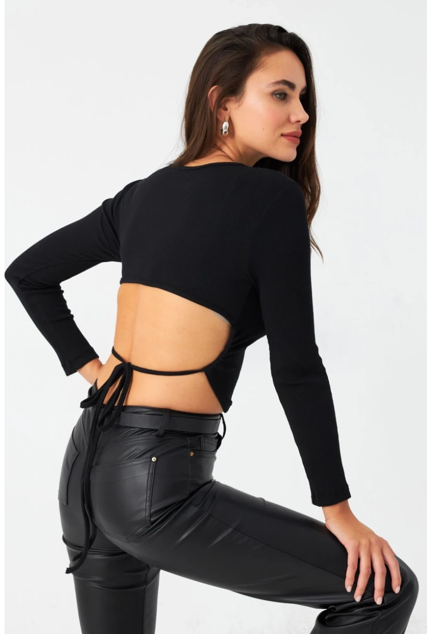 Kadın Siyah Sırt Bağlamalı Kaşkorse Bluz AYD388