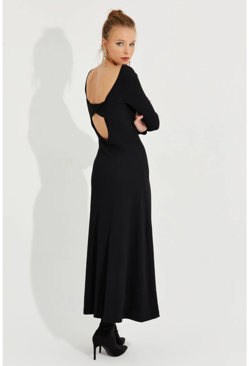 Kadın Siyah Sırt Detaylı Kaşkorse Midi Elbise EY2603