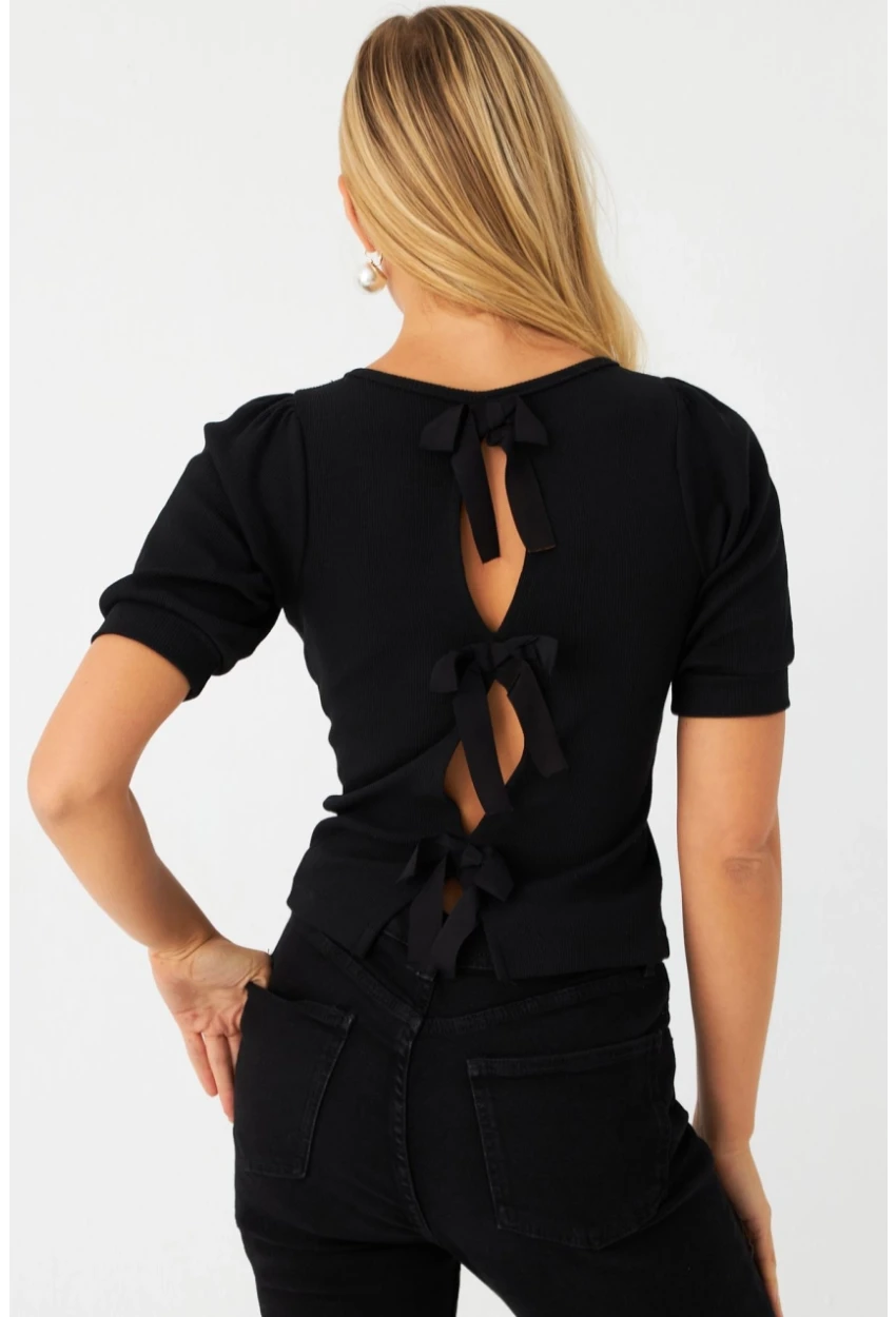 Kadın Siyah Sırtı Fiyonklu Kaşkorse Bluz EY2996