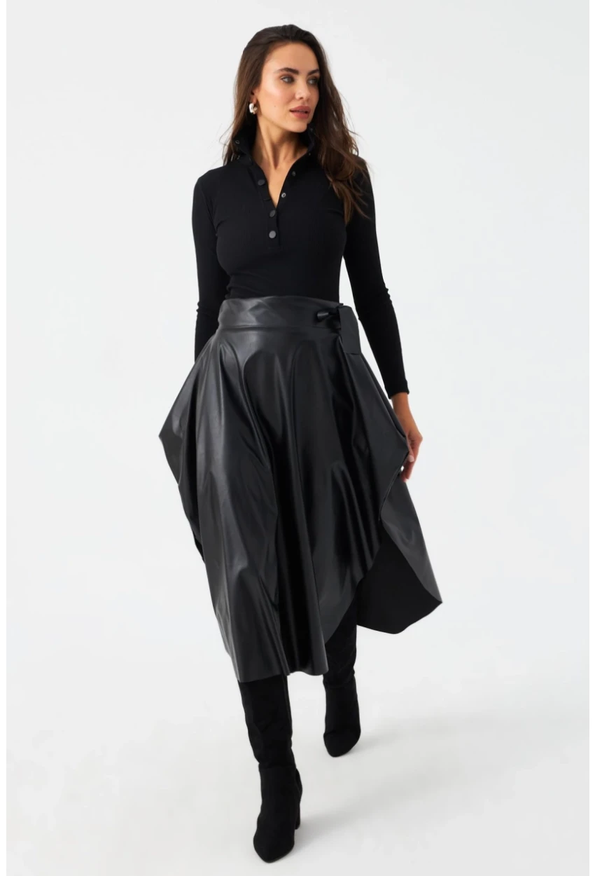 Kadın Siyah Suni Deri Asimetrik Etek LV180