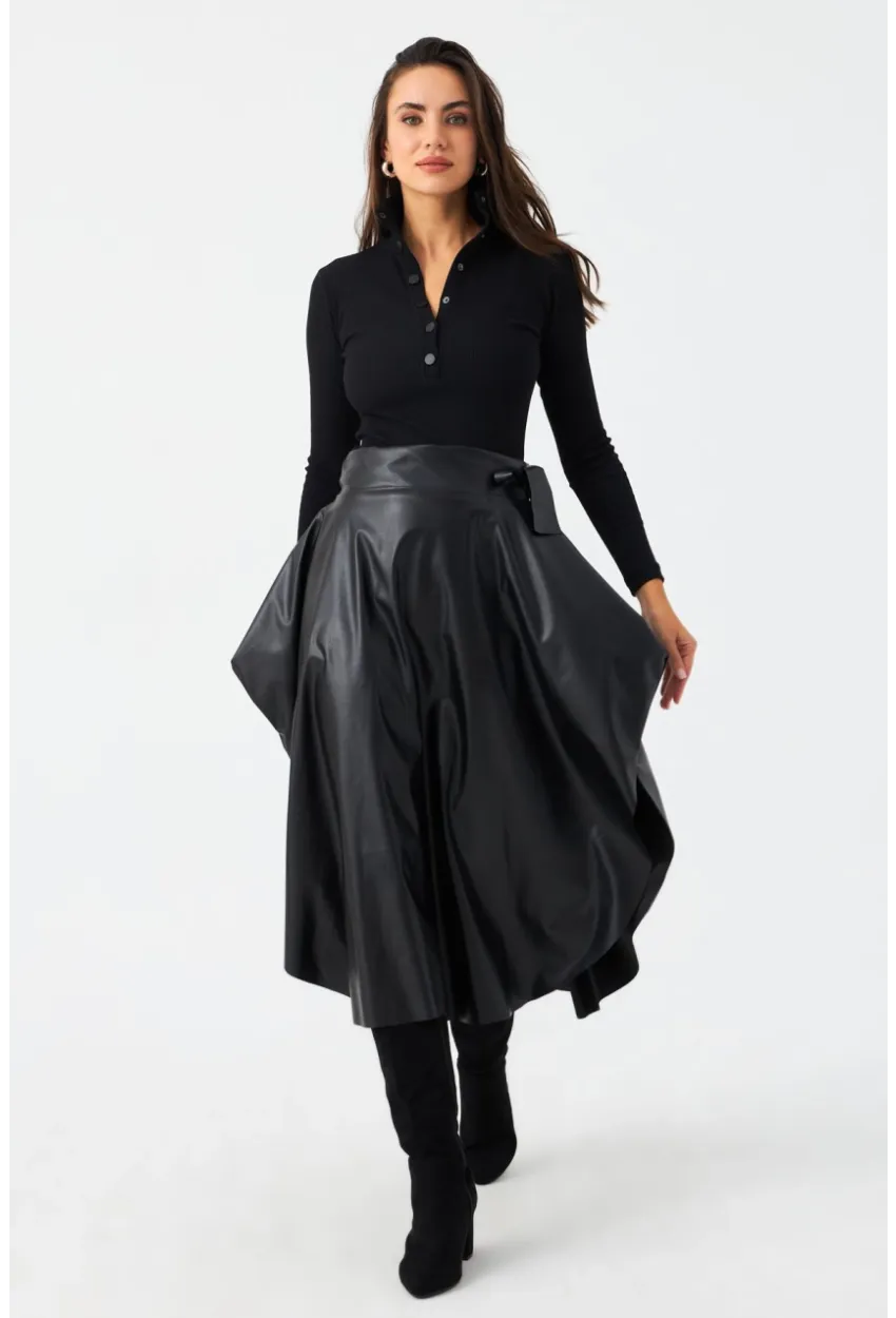 Kadın Siyah Suni Deri Asimetrik Etek MLV180