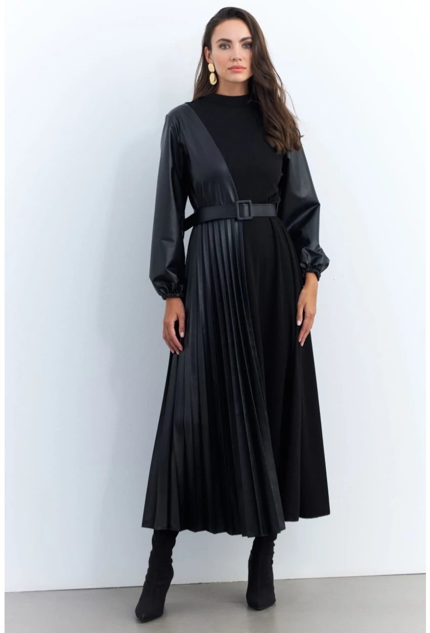 Kadın Siyah Suni Deri Bloklu Pilili Maxi Elbise MALZ100