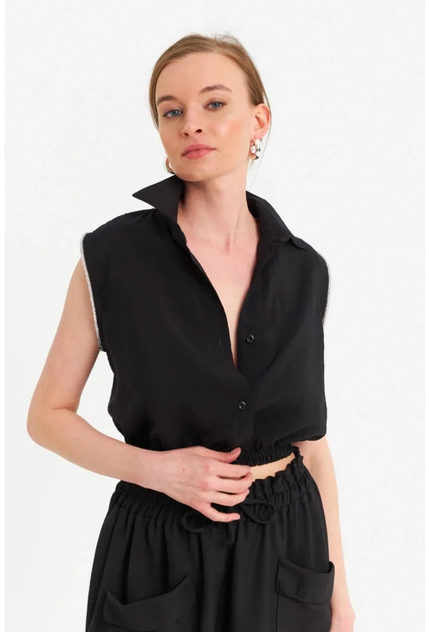 Kadın Siyah Taş Detaylı Crop Gömlek SUN200