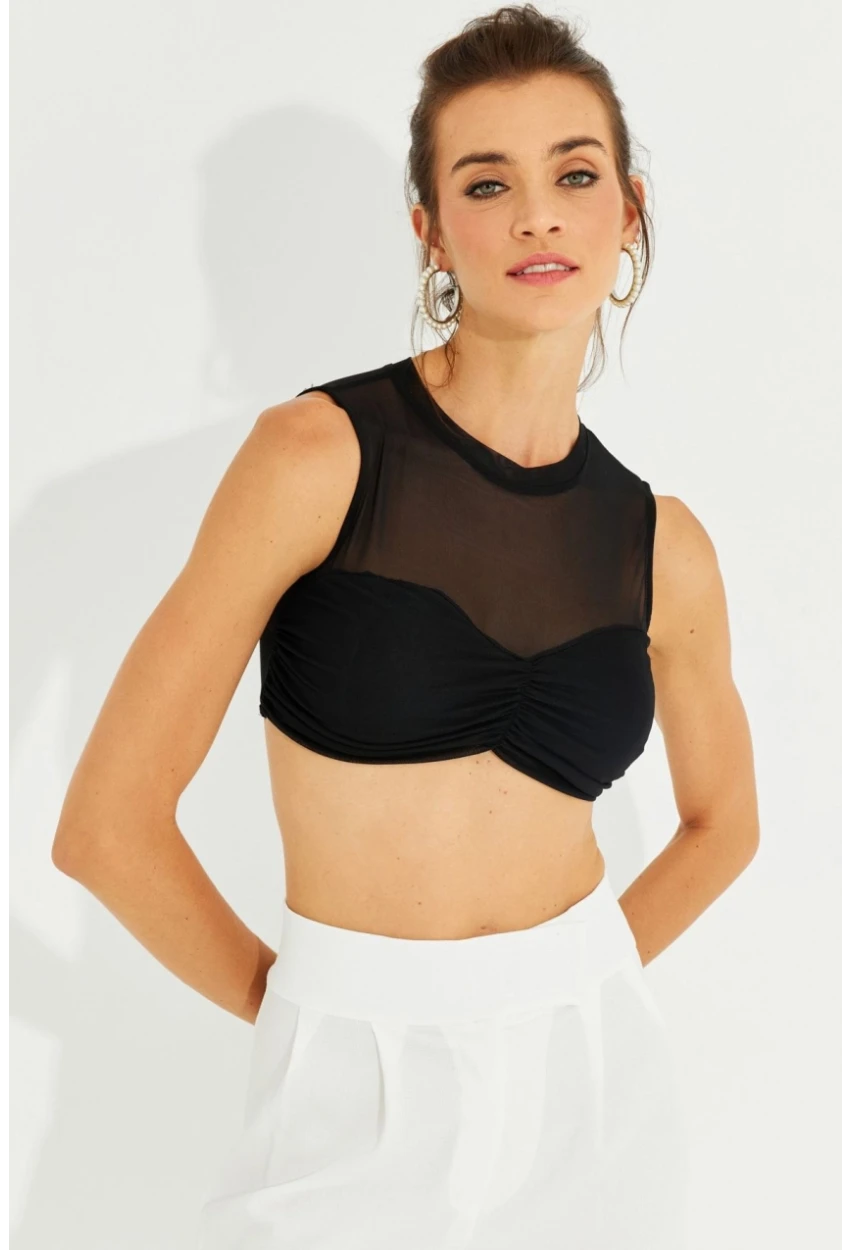 Kadın Siyah Tül Detaylı Crop Bluz YEL221241