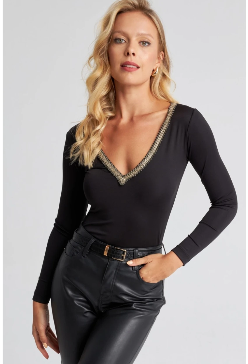 Kadın Siyah V Yaka Bluz EY2673