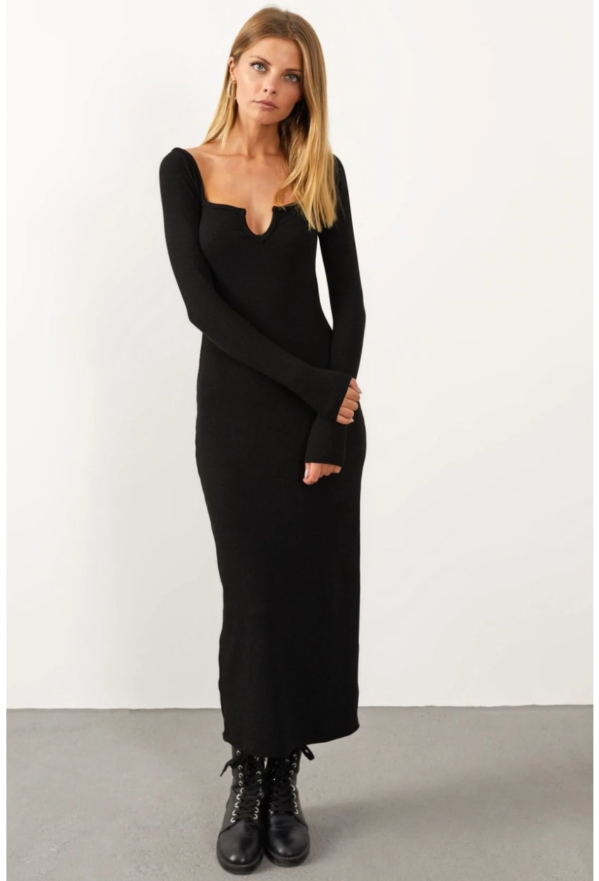 Kadın Siyah V Yaka Maxi Kaşkorse Elbise EY1086