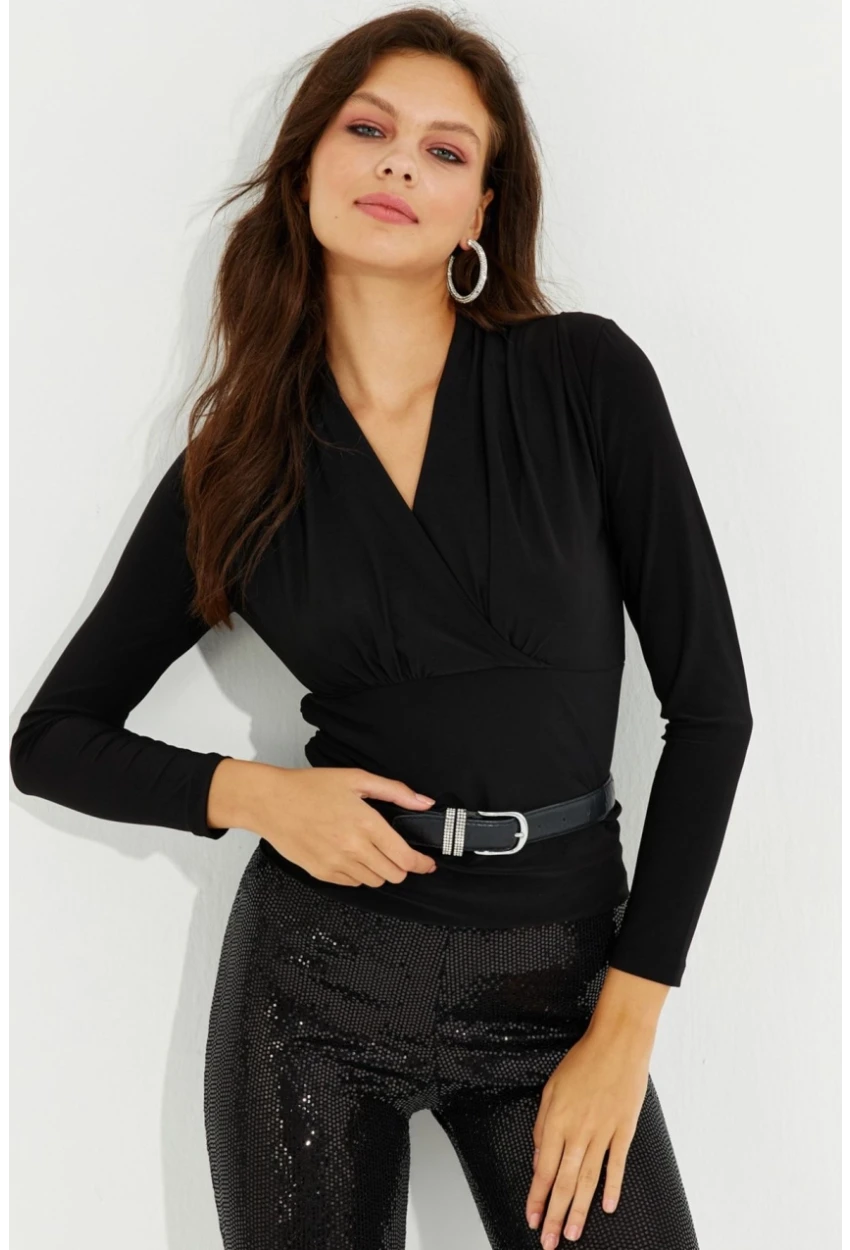 Kadın Siyah Vatkalı Kruvaze Bluz LPP1235