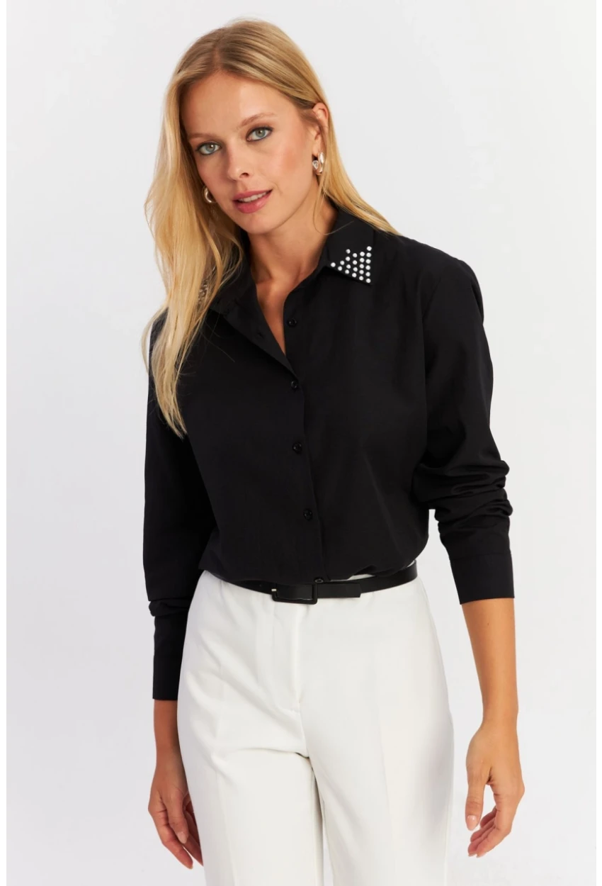 Kadın Siyah Yakası Taşlı Gömlek MZER413