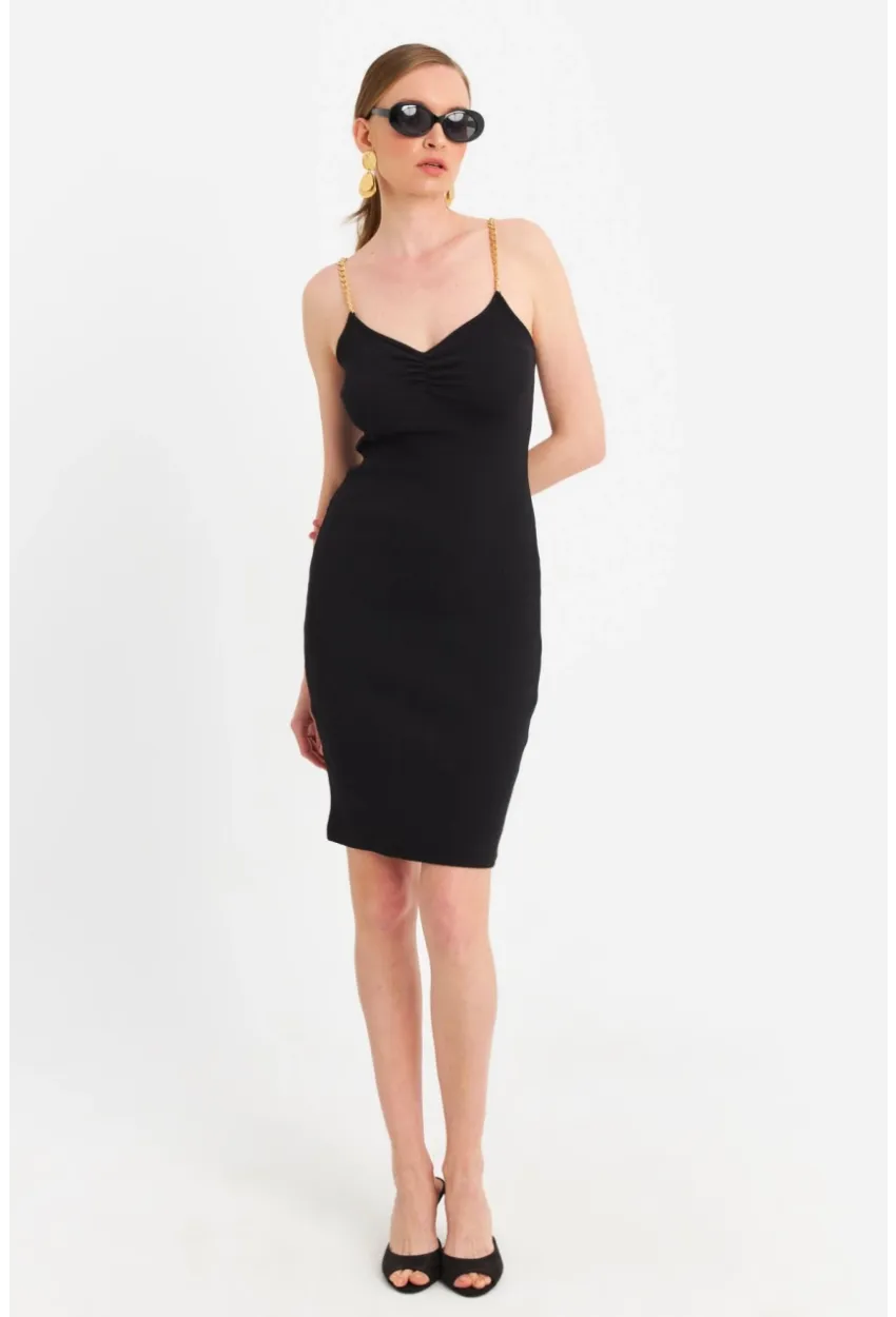 Kadın Siyah Zincir Askılı Kaşkorse Midi Elbise UR204