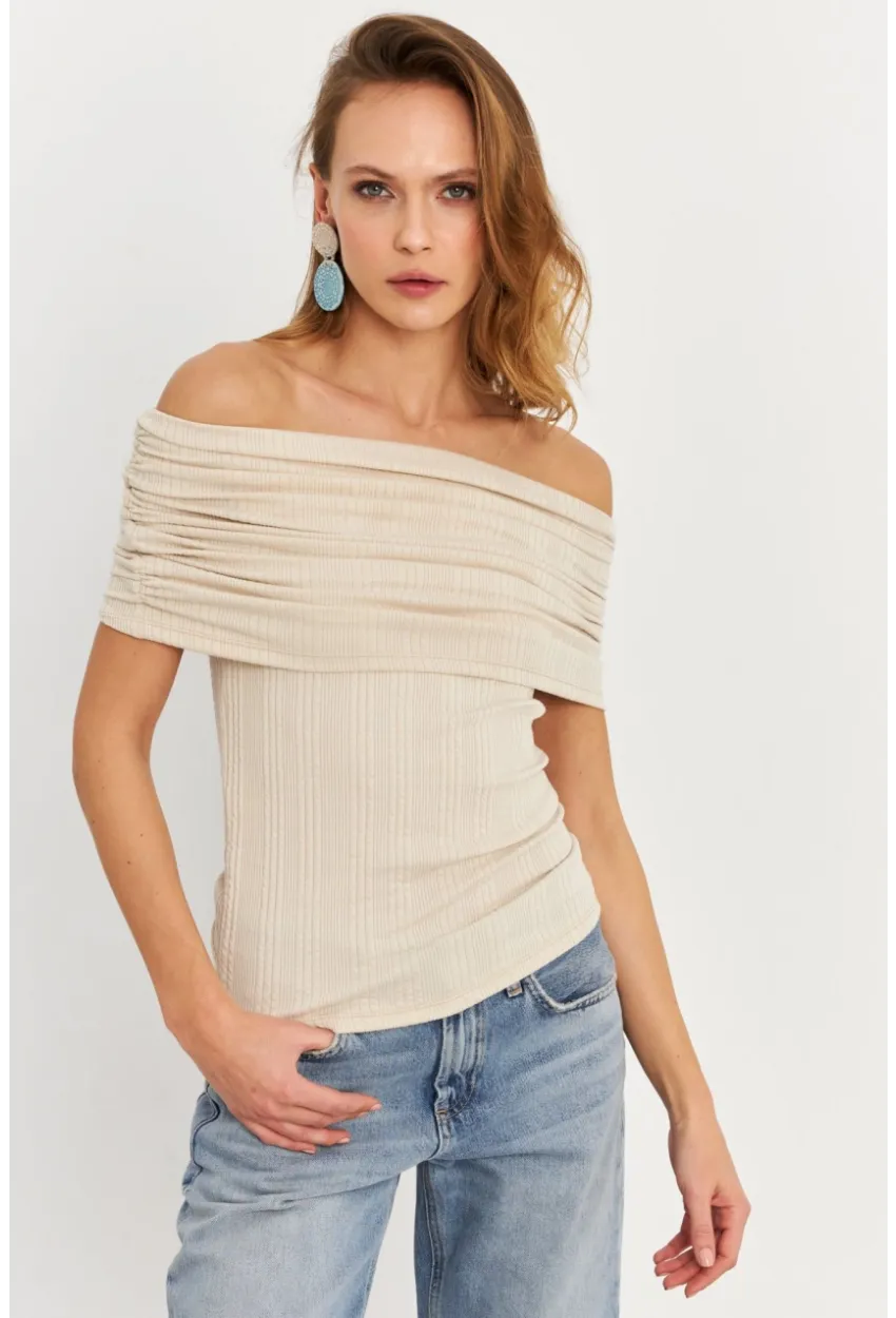 Kadın Taş Kolsuz Madonna Yaka Bluz TF51