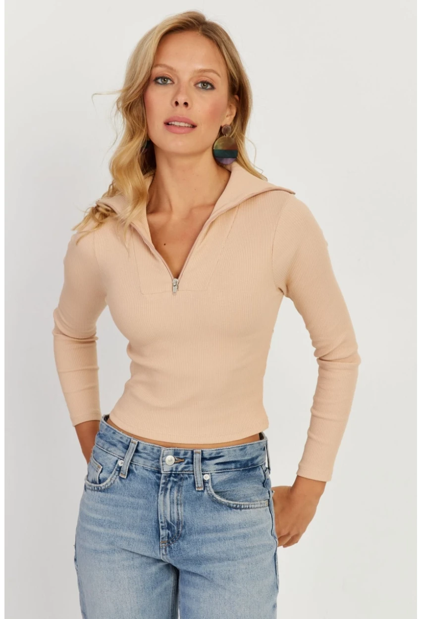 Kadın Vanilya Fermuarlı Kısa Bluz CY336