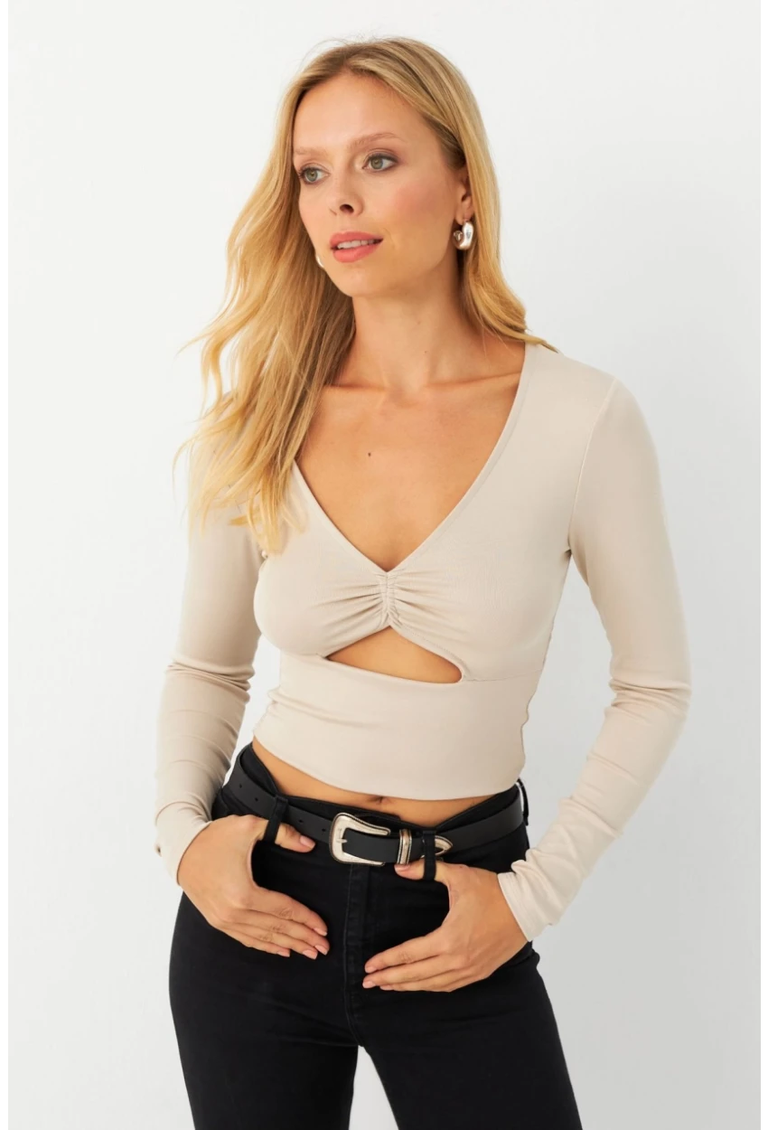 Kadın Vanilya Önü Pencereli Crop Bluz AYD393