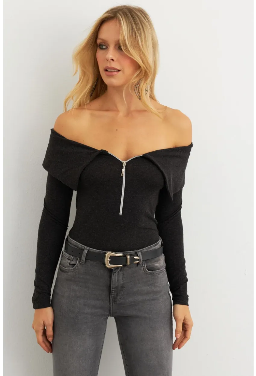 Kadın Antrasit Fermuarlı Madonna Yaka Bluz EY2559