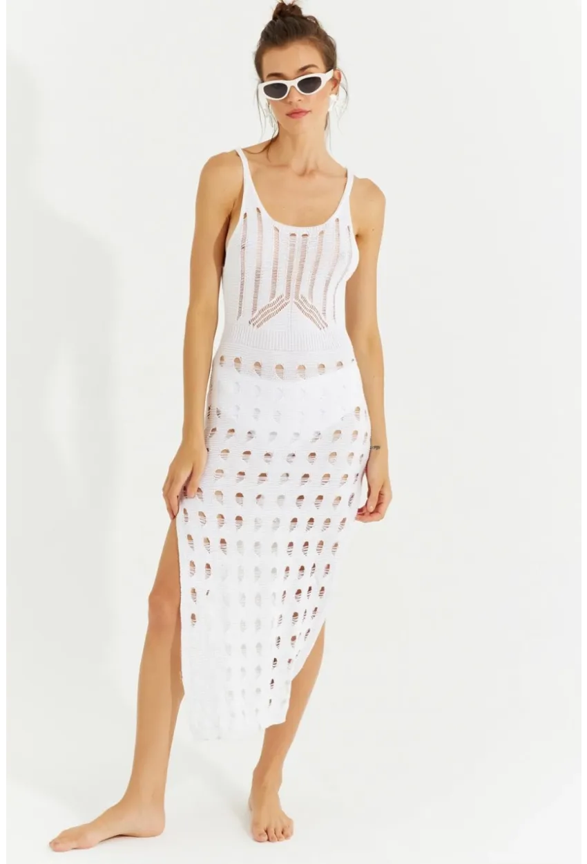 Kadın Beyaz Ajurlu Triko Maxi Elbise SF2504