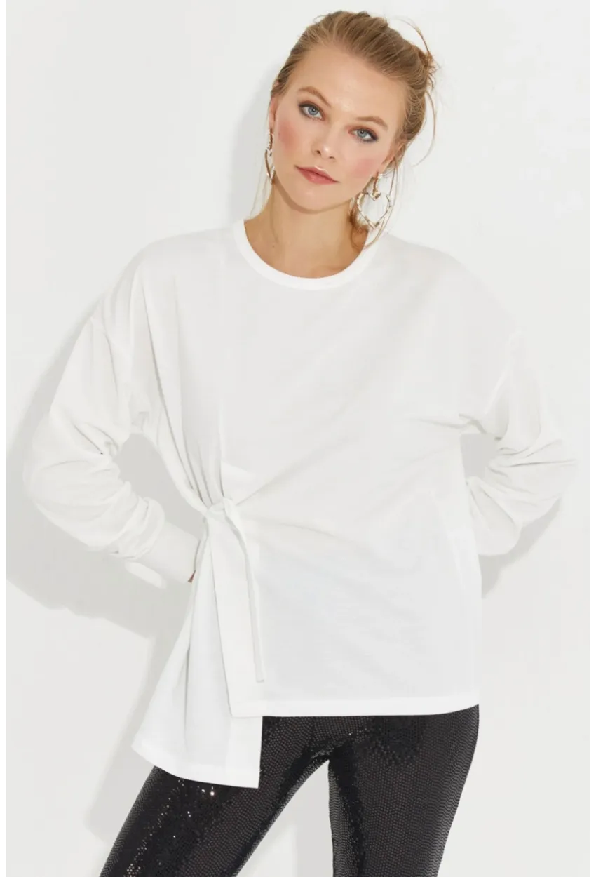 Kadın Beyaz Bağlamalı Sweatshirt Yİ2493