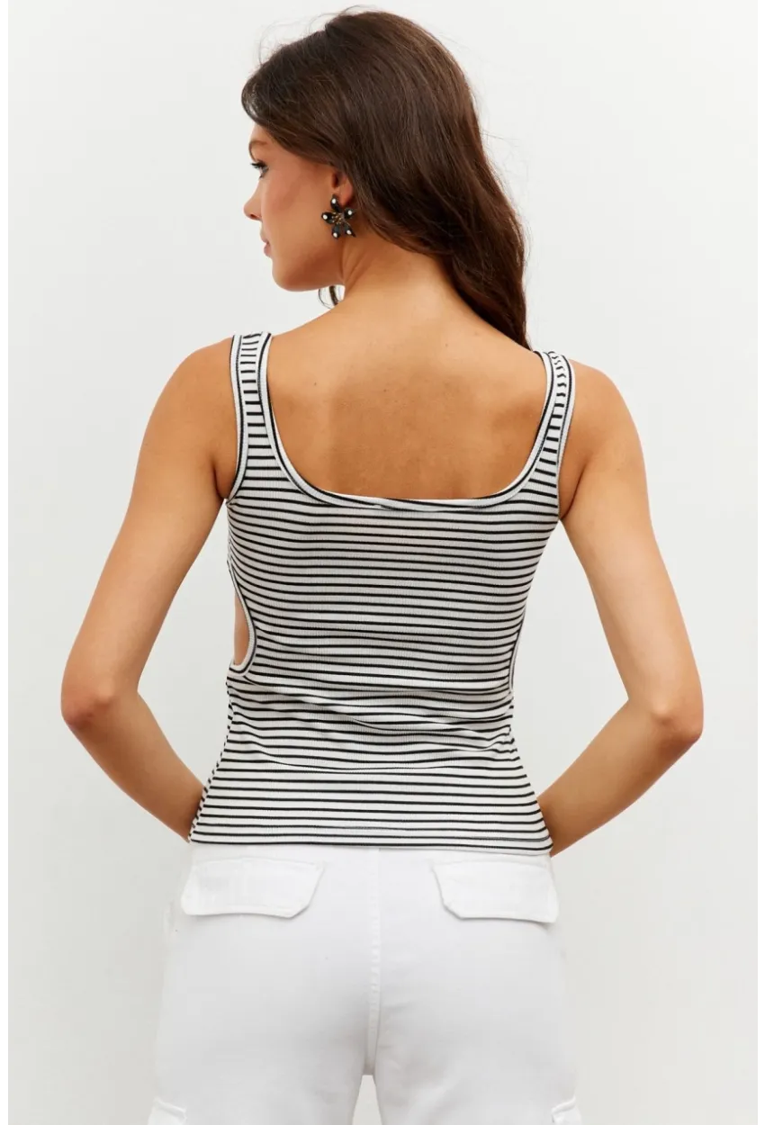 Kadın Beyaz Beli Pencereli Çizgili Kısa Bluz PP7364