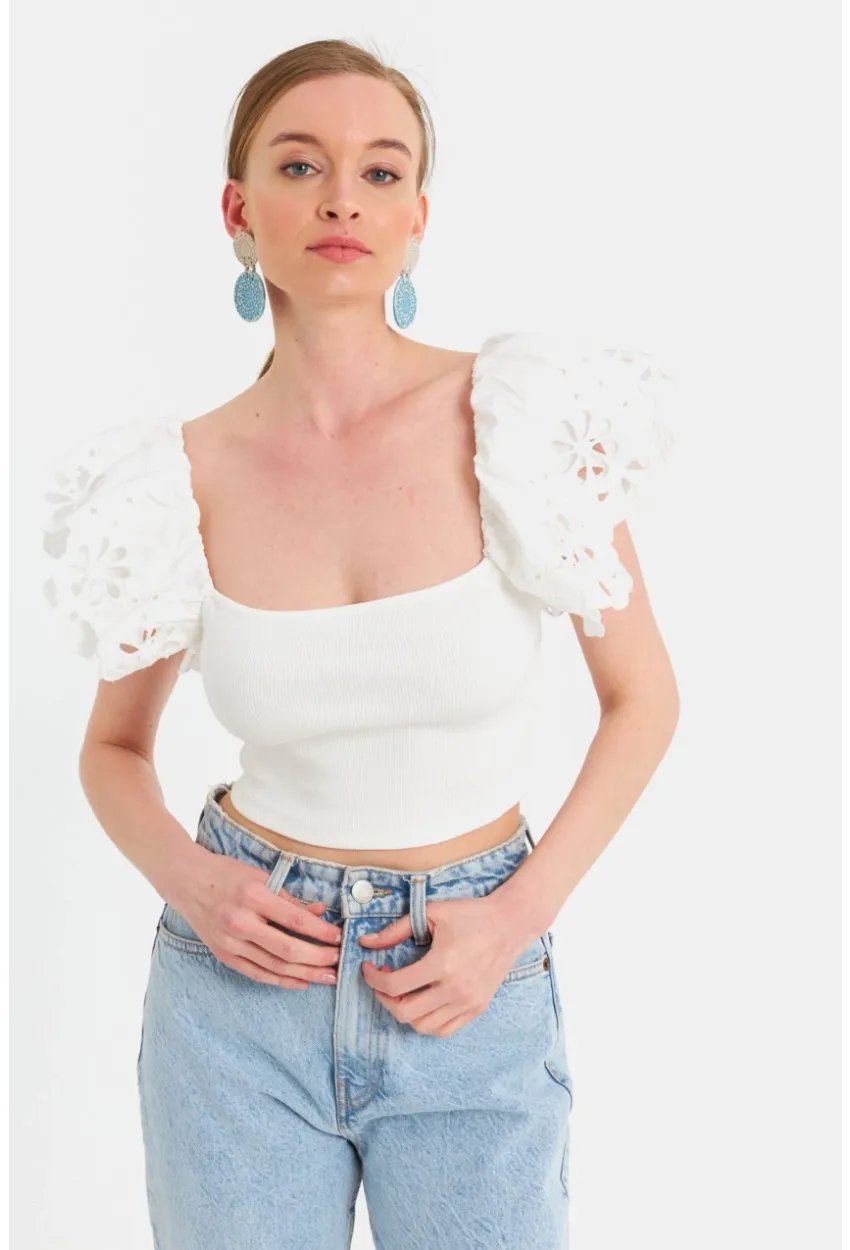 Kadın Beyaz Brode Crop Bluz TPG08