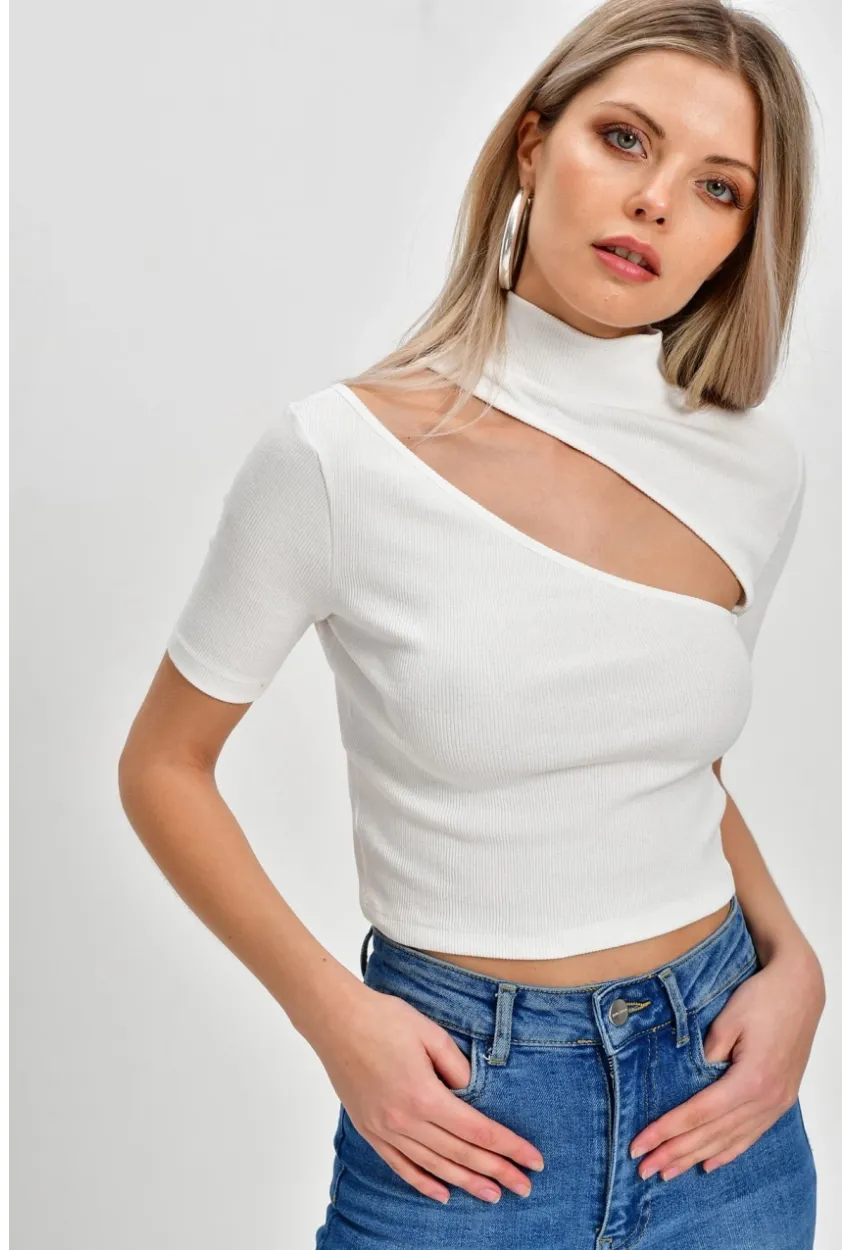 Kadın Beyaz Çapraz Yaka Kaşkorse Kısa Bluz B74