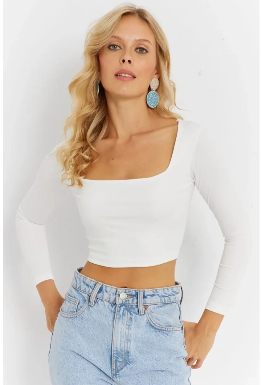 Kadın Beyaz Kare Yaka Crop Bluz CG362