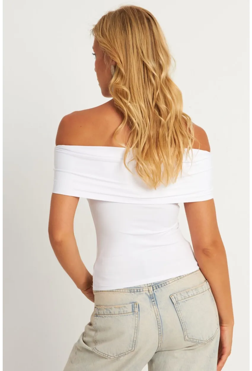 Kadın Beyaz Madonna Yaka Bluz CY340